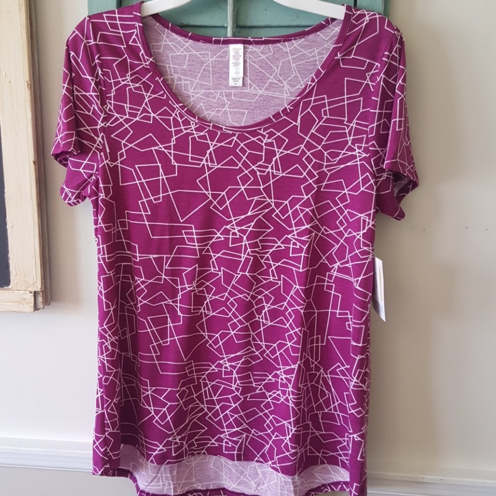 Lularoe classic tee